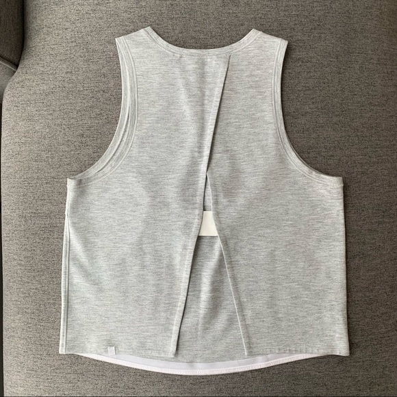 Lululemon grey tank - Picture 2 of 4